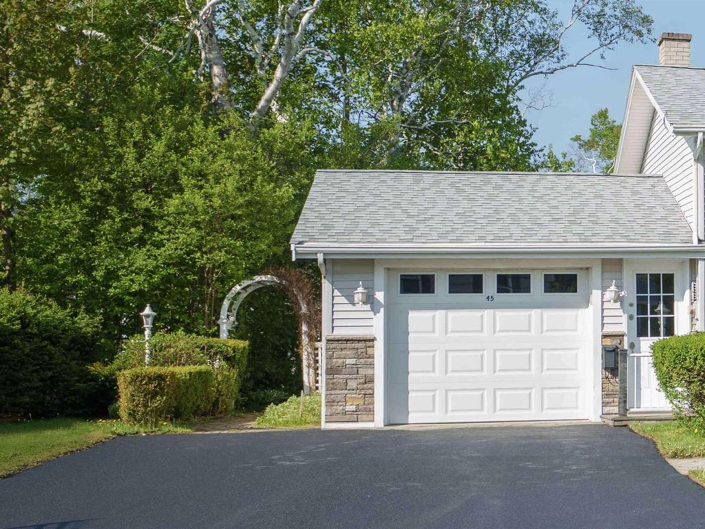 












45 Prince Charles Drive

,
Charlottetown,




PE
C1A 3C1

