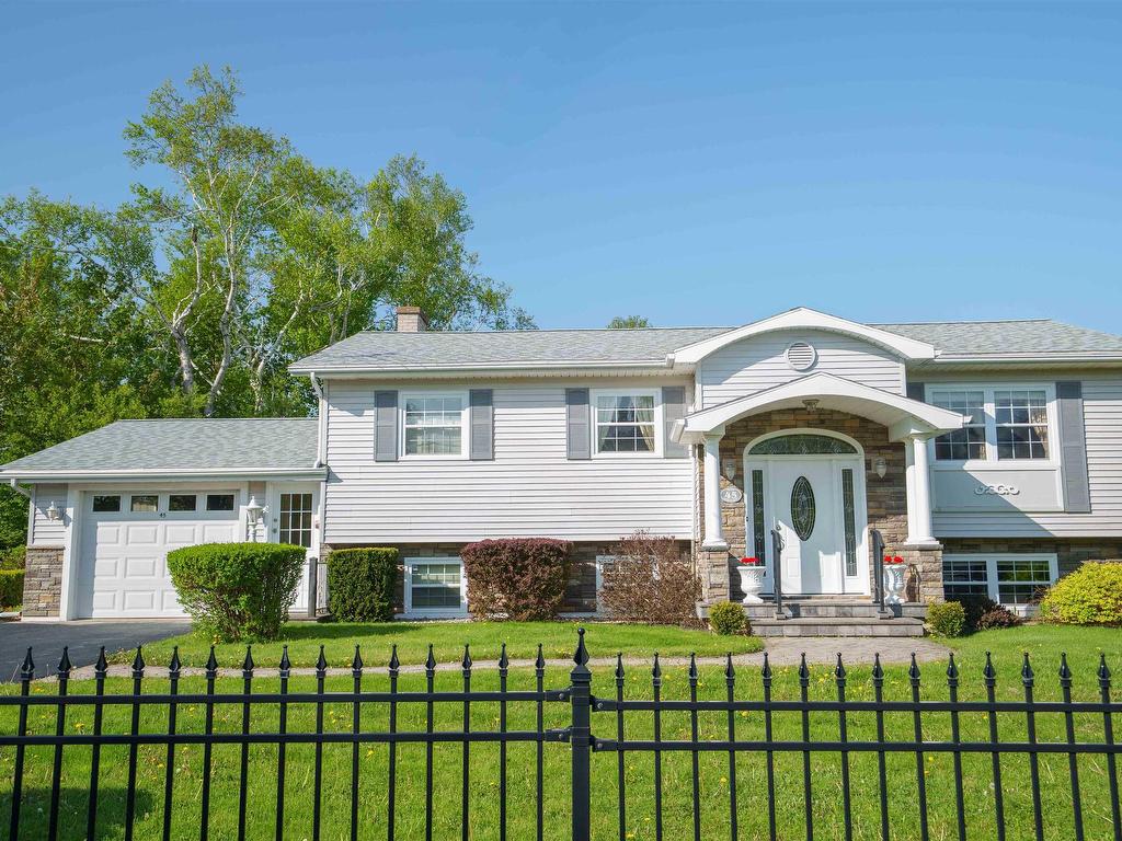 












45 Prince Charles Drive

,
Charlottetown,




PE
C1A 3C1


