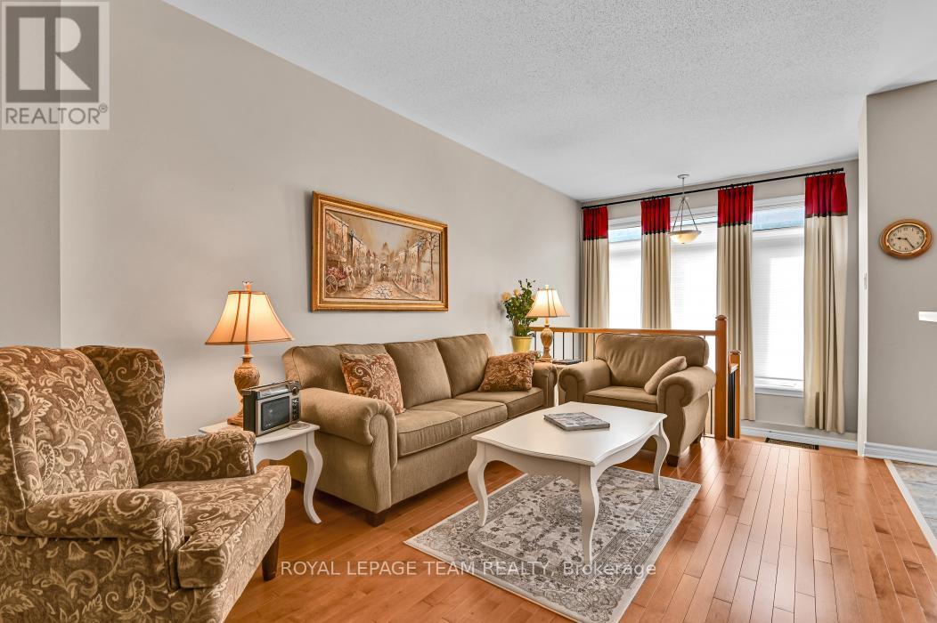 












135 JERSEY TEA CIRCLE

,
Ottawa,




Ontario
K1V2L3

