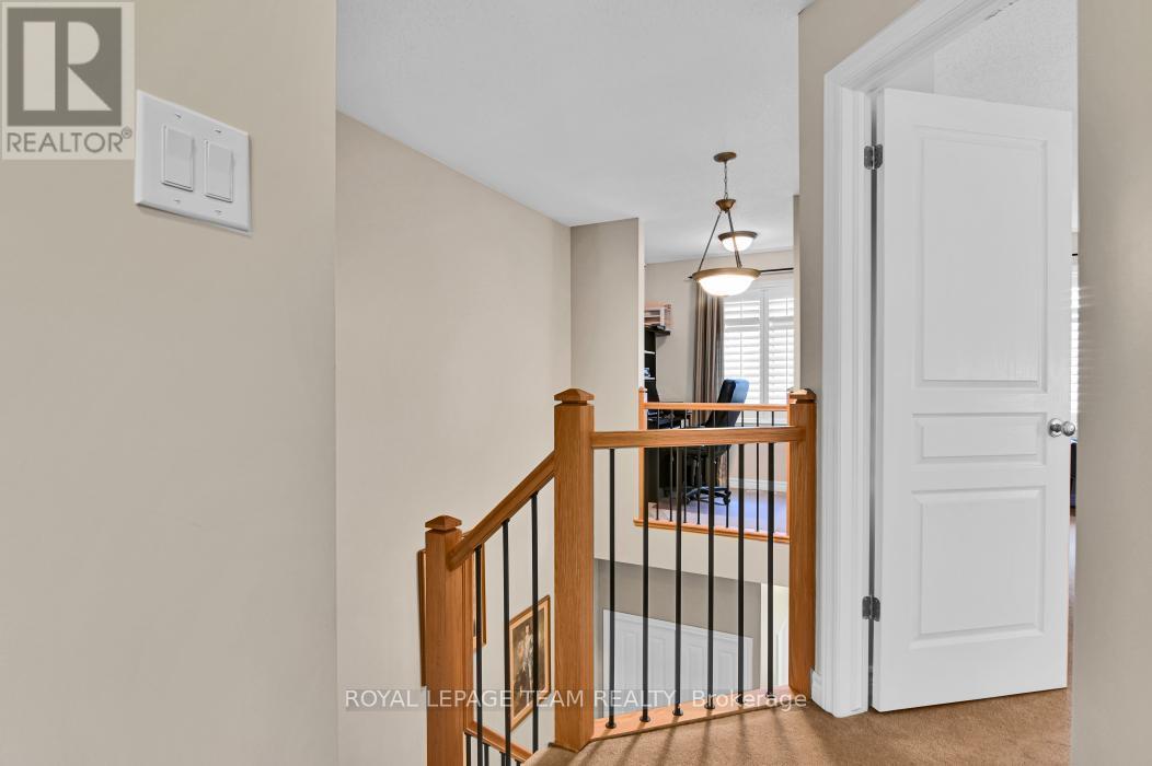 












135 JERSEY TEA CIRCLE

,
Ottawa,




Ontario
K1V2L3

