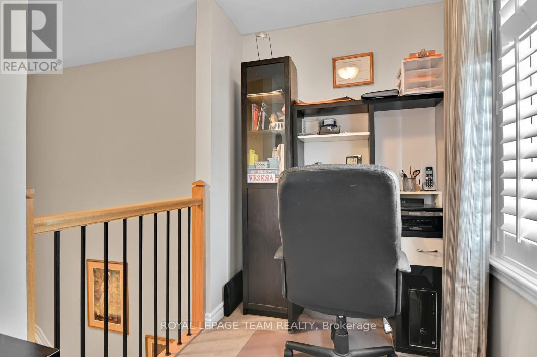 












135 JERSEY TEA CIRCLE

,
Ottawa,




Ontario
K1V2L3

