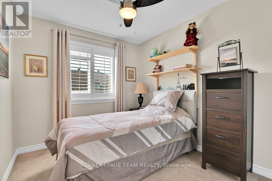 












135 JERSEY TEA CIRCLE

,
Ottawa,




Ontario
K1V2L3

