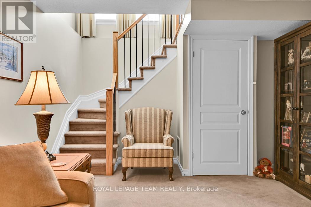 












135 JERSEY TEA CIRCLE

,
Ottawa,




Ontario
K1V2L3

