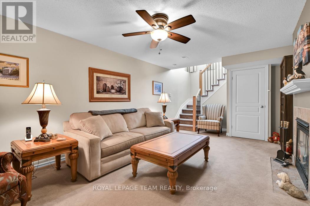 












135 JERSEY TEA CIRCLE

,
Ottawa,




Ontario
K1V2L3


