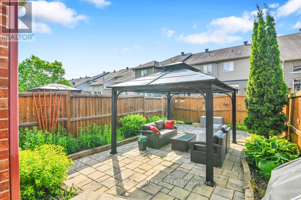 












135 JERSEY TEA CIRCLE

,
Ottawa,




Ontario
K1V2L3

