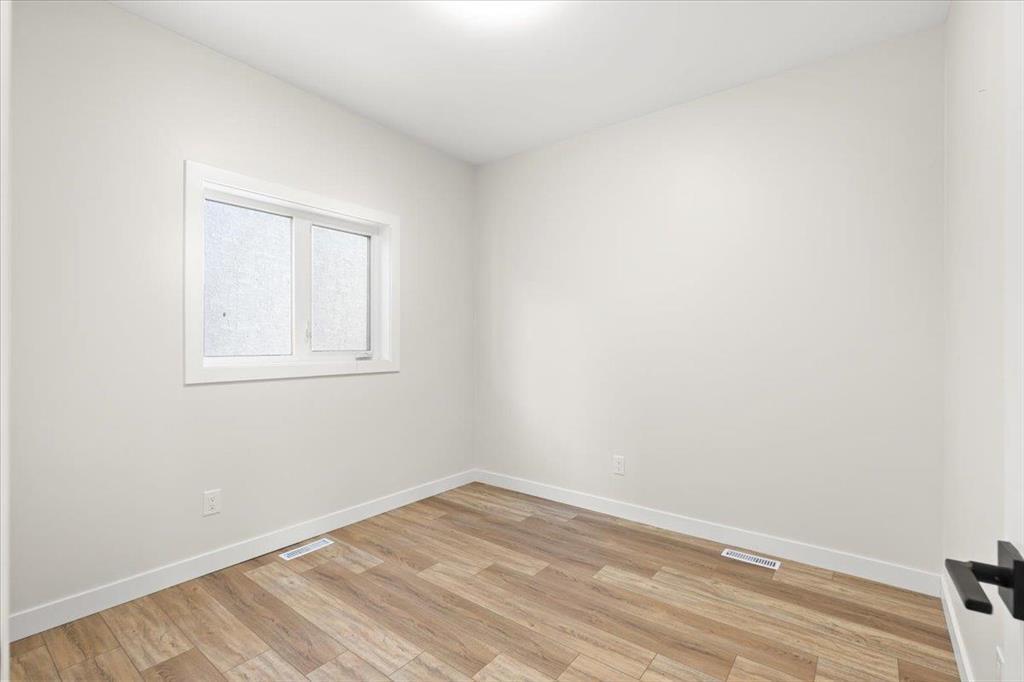 












96 Berry Hill Road

,
Winnipeg,




Manitoba
R3Y2A6

