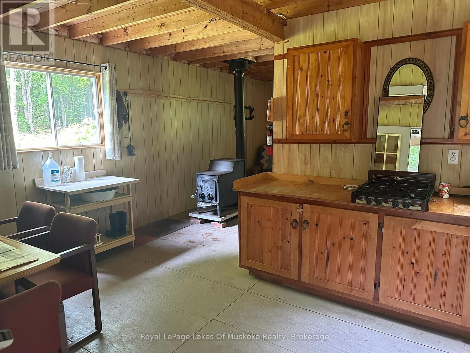 












280 PROUDFOOT ROAD

,
Joly,




Ontario
P0A1Z0

