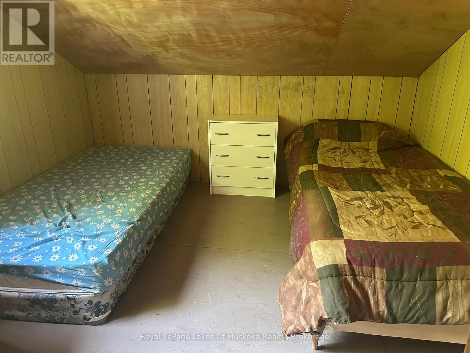 












280 PROUDFOOT ROAD

,
Joly,




Ontario
P0A1Z0

