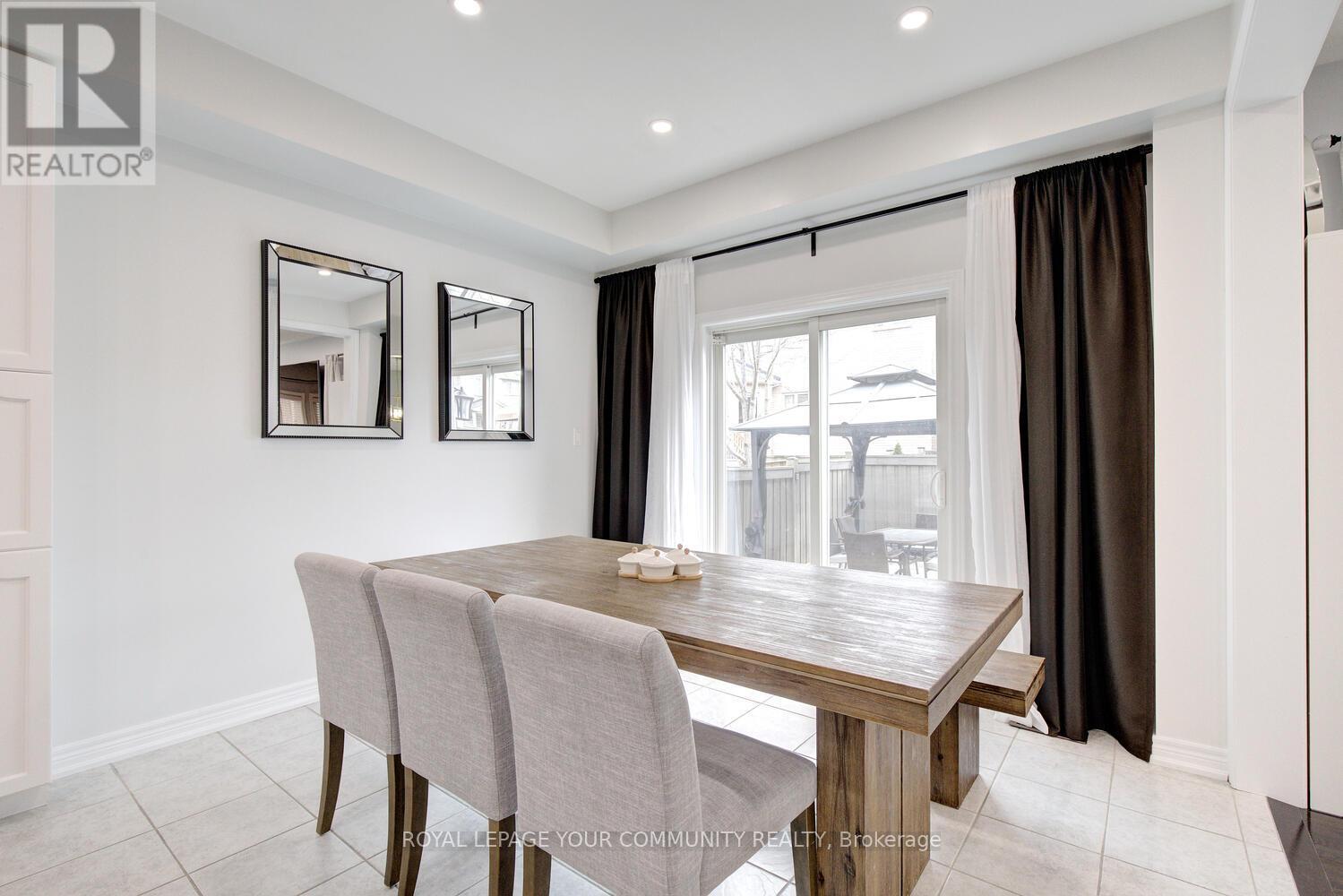 












45 PULLMAN ROAD

,
Vaughan,




Ontario
L6A4T7

