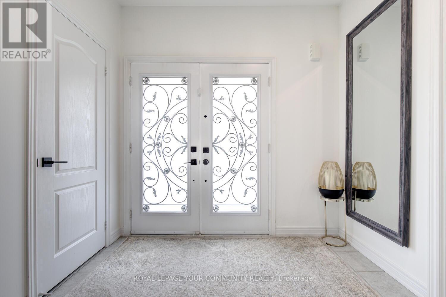 












45 PULLMAN ROAD

,
Vaughan,




Ontario
L6A4T7

