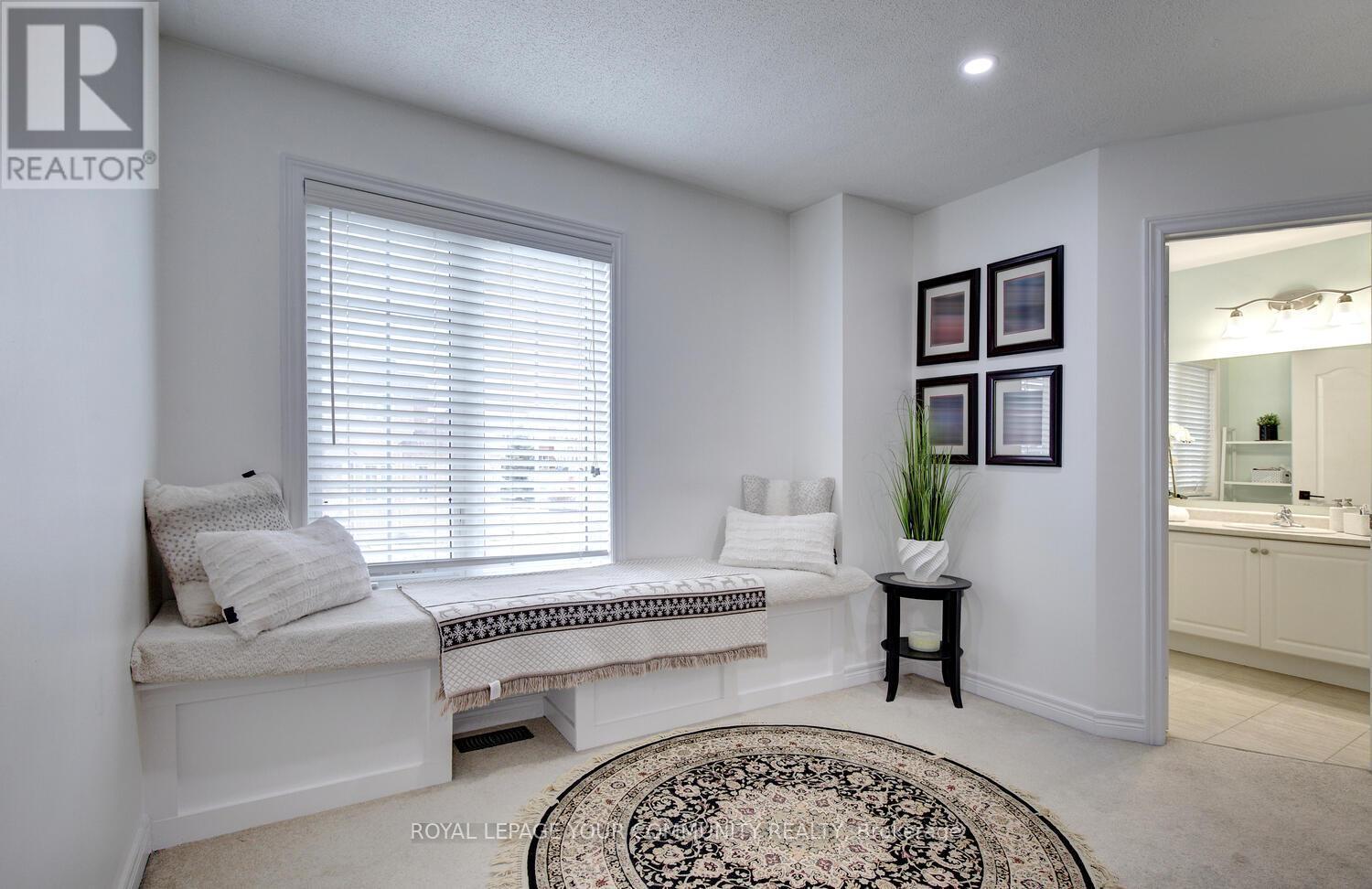 












45 PULLMAN ROAD

,
Vaughan,




Ontario
L6A4T7

