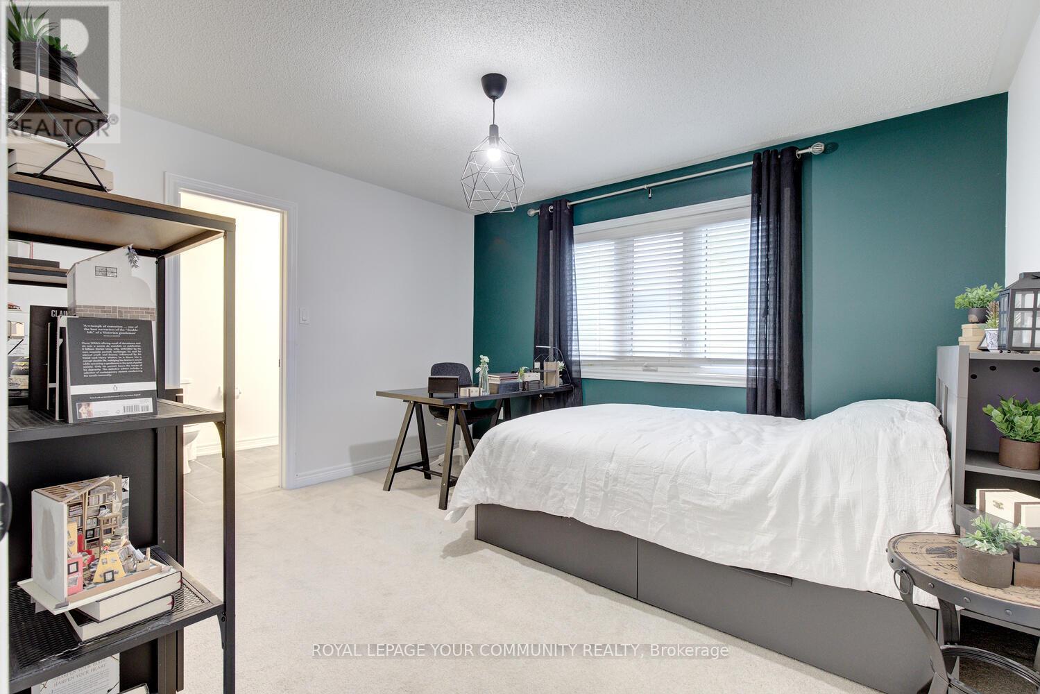 












45 PULLMAN ROAD

,
Vaughan,




Ontario
L6A4T7

