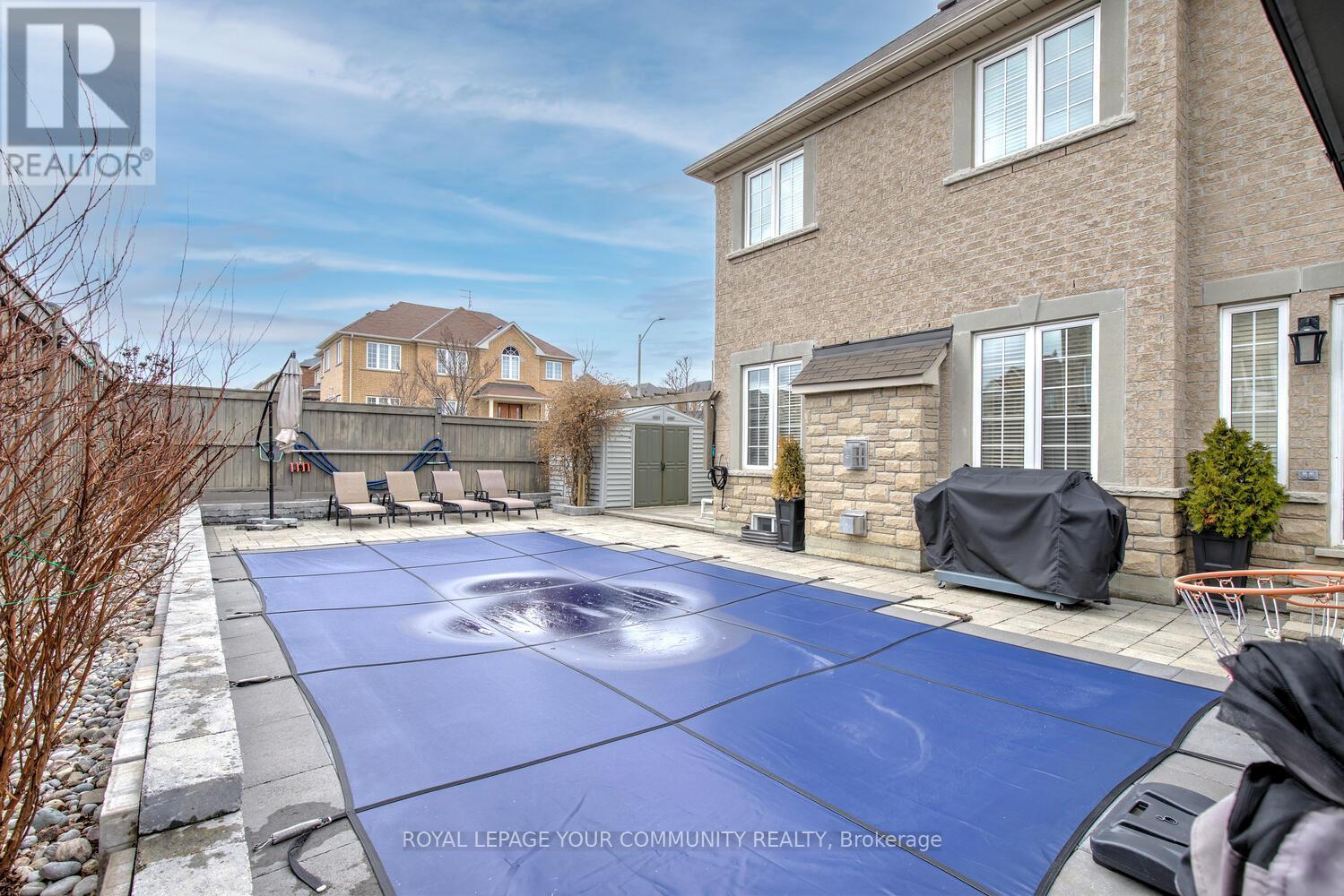 












45 PULLMAN ROAD

,
Vaughan,




Ontario
L6A4T7

