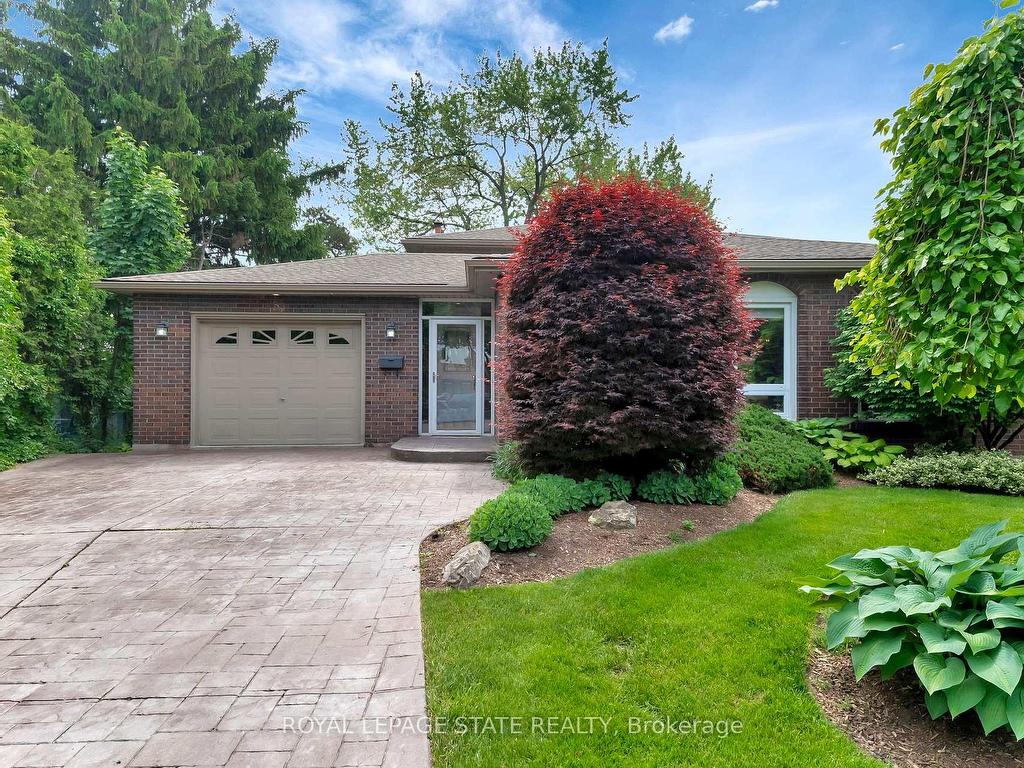 









31


Rialto

Court,
Hamilton,




ON
L9C 5T5

