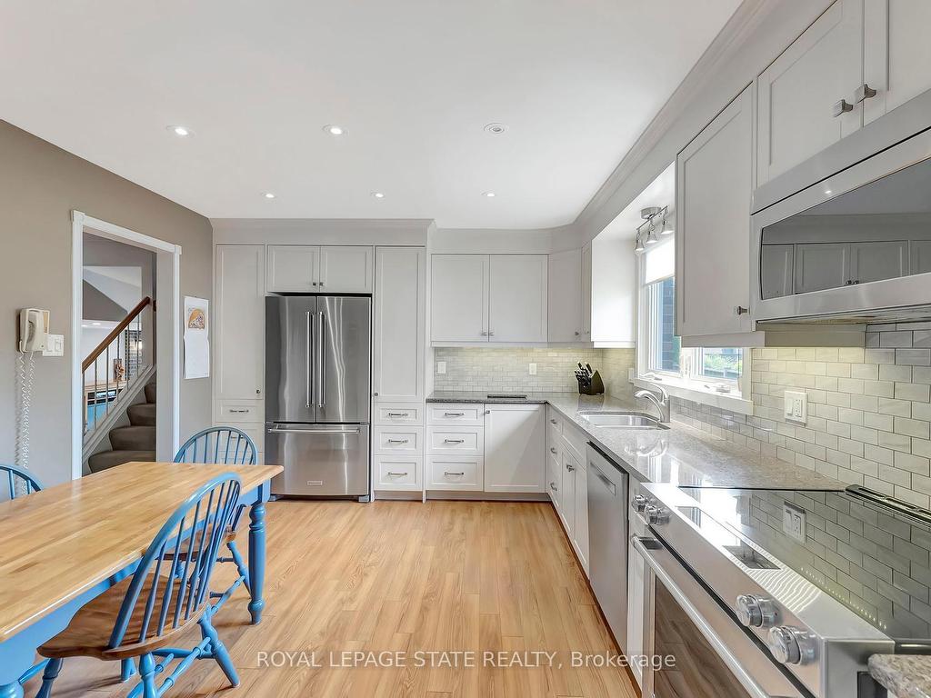 









31


Rialto

Court,
Hamilton,




ON
L9C 5T5

