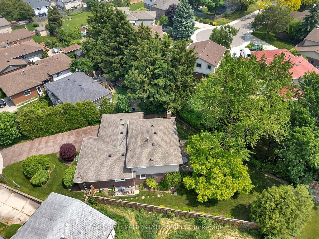 









31


Rialto

Court,
Hamilton,




ON
L9C 5T5

