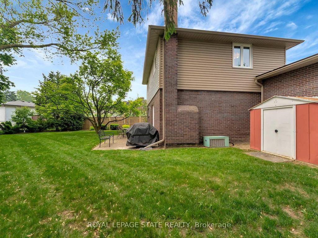 









31


Rialto

Court,
Hamilton,




ON
L9C 5T5

