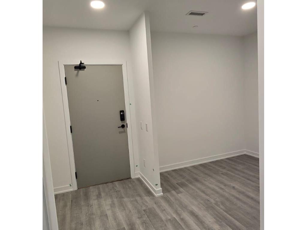









5105


Hurontario

Street, 603,
Mississauga,




ON
L4Z 3X7

