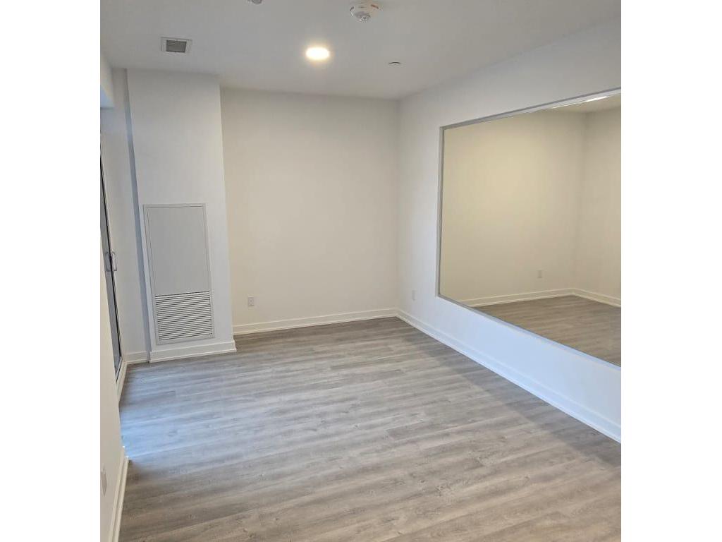 









5105


Hurontario

Street, 603,
Mississauga,




ON
L4Z 3X7

