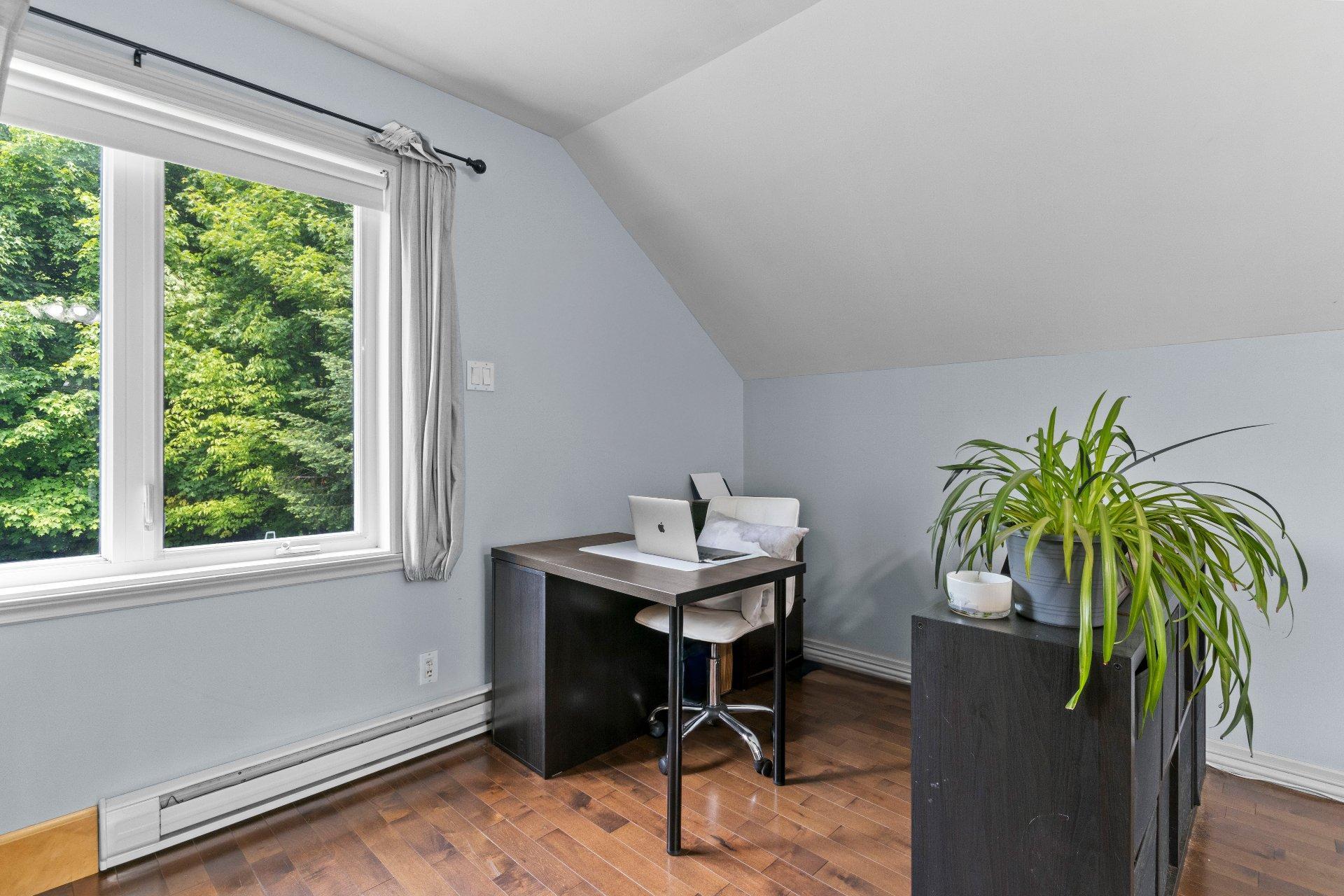 









1188


Rue Nancy

,
Saint-Jérôme,




QC
J5L2P9

