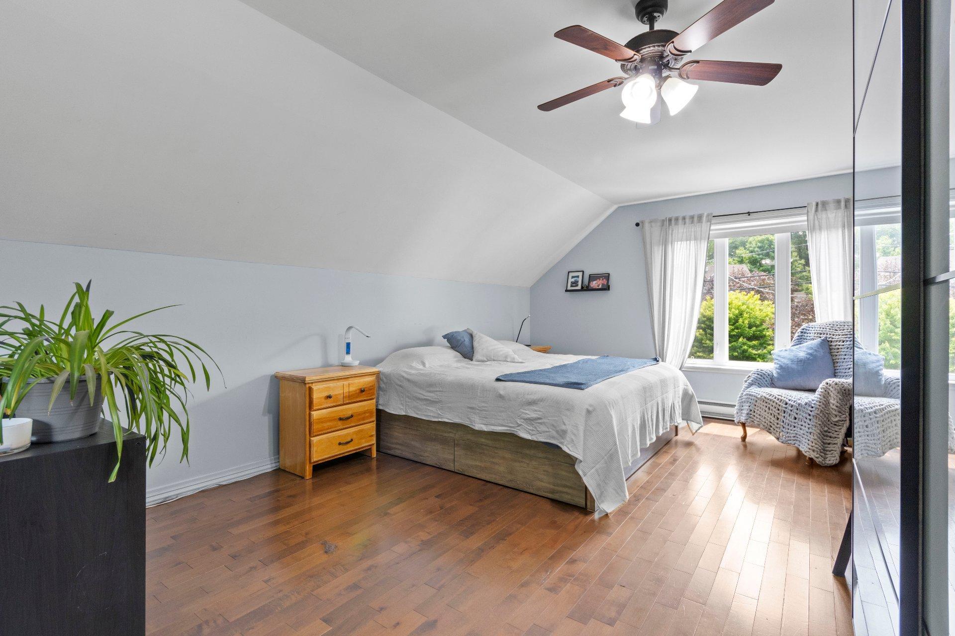 









1188


Rue Nancy

,
Saint-Jérôme,




QC
J5L2P9

