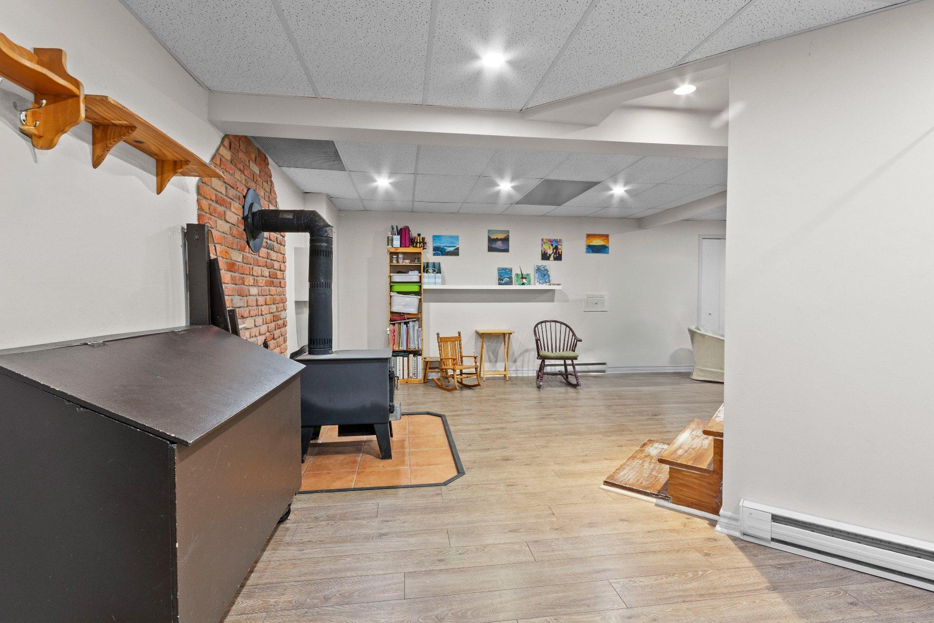 









1188


Rue Nancy

,
Saint-Jérôme,




QC
J5L2P9

