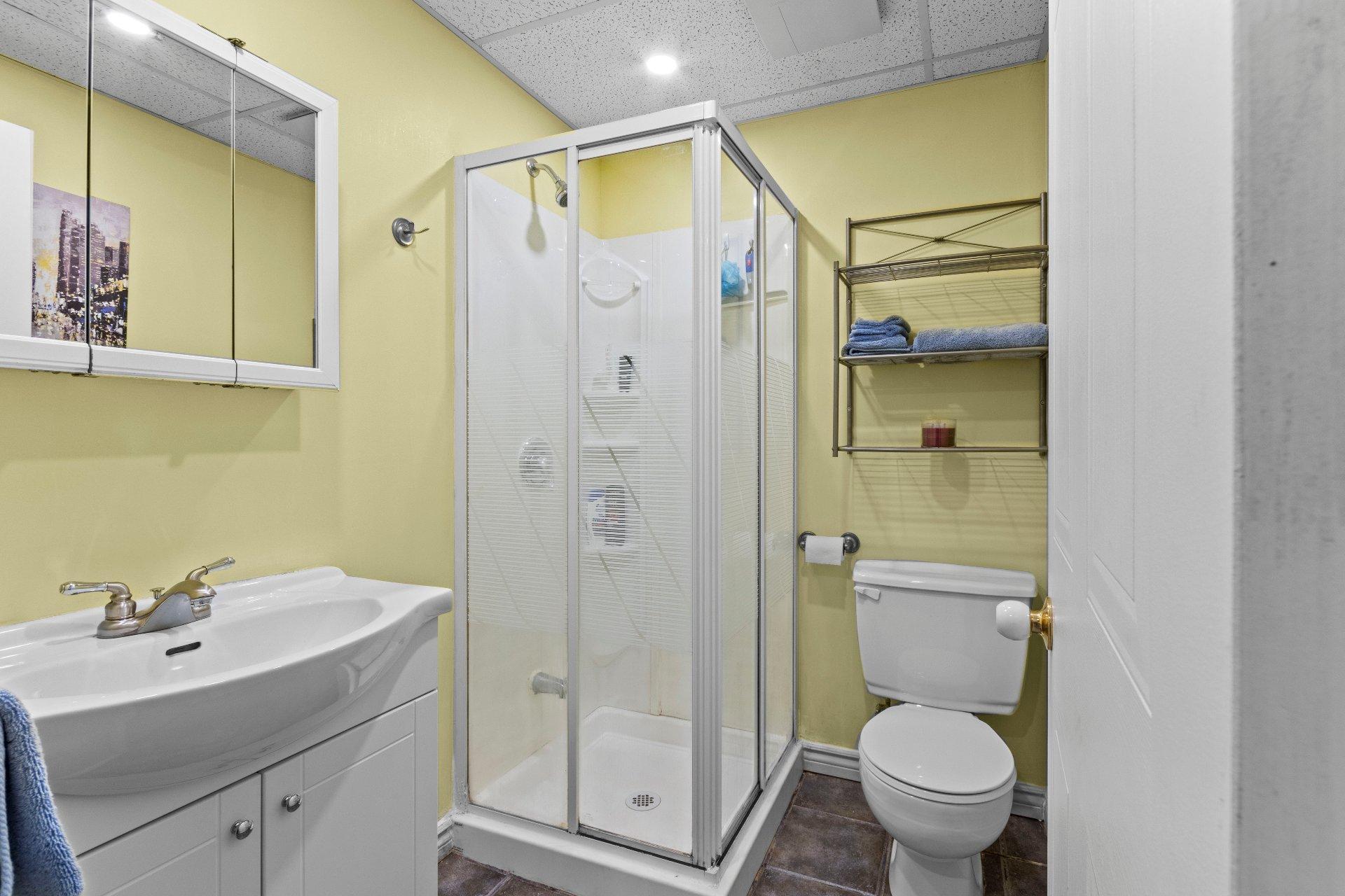 









1188


Rue Nancy

,
Saint-Jérôme,




QC
J5L2P9

