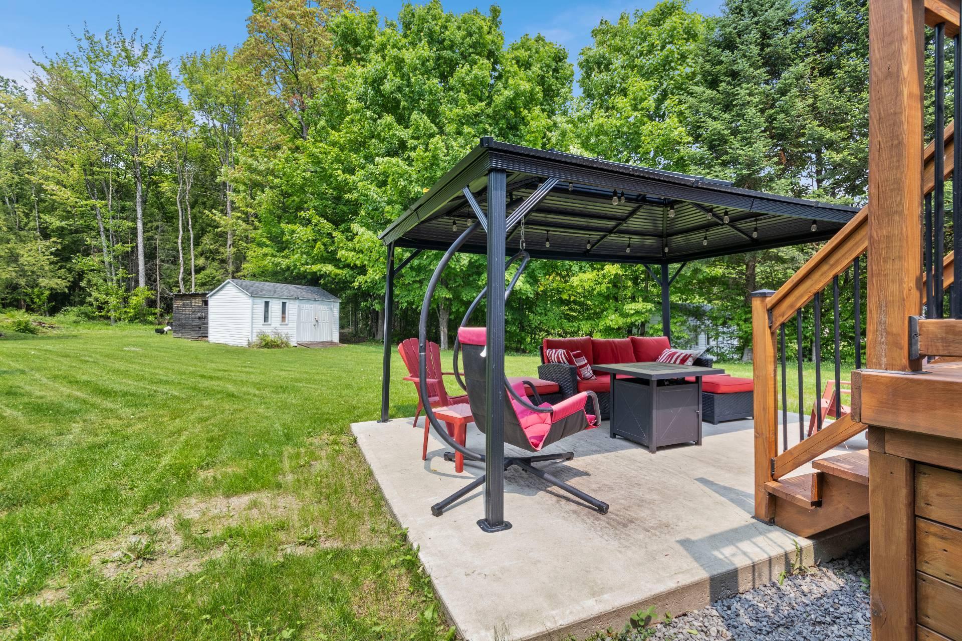 









1188


Rue Nancy

,
Saint-Jérôme,




QC
J5L2P9

