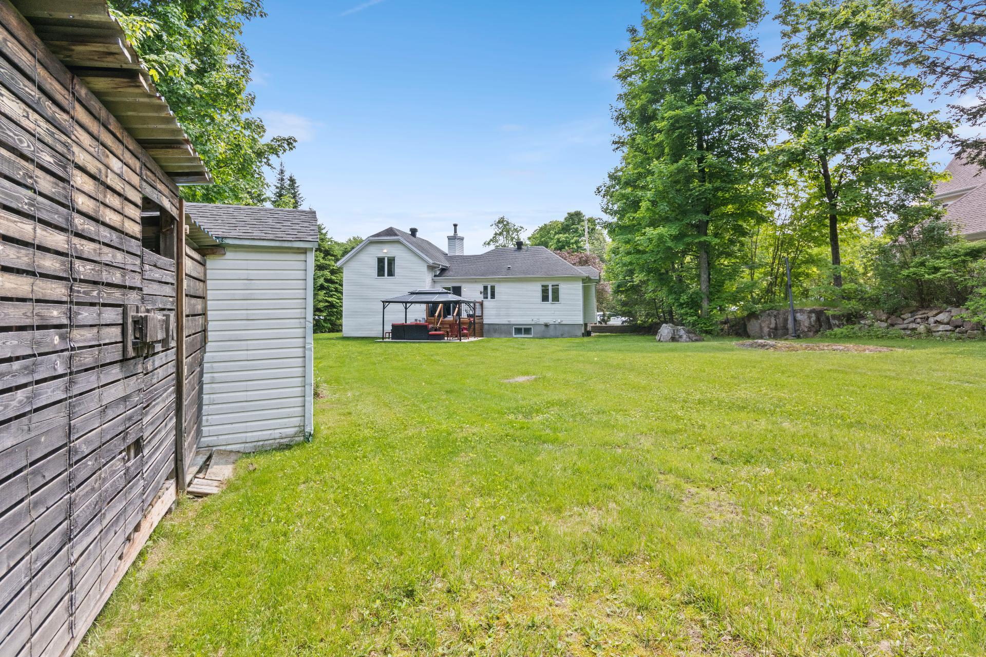 









1188


Rue Nancy

,
Saint-Jérôme,




QC
J5L2P9

