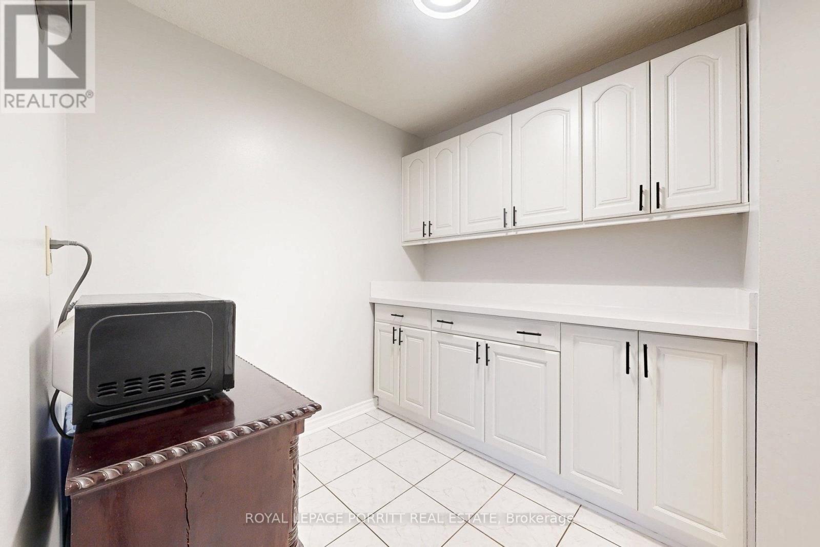 












201 - 1535 LAKESHORE ROAD E

,
Mississauga,




Ontario
L5E3E2

