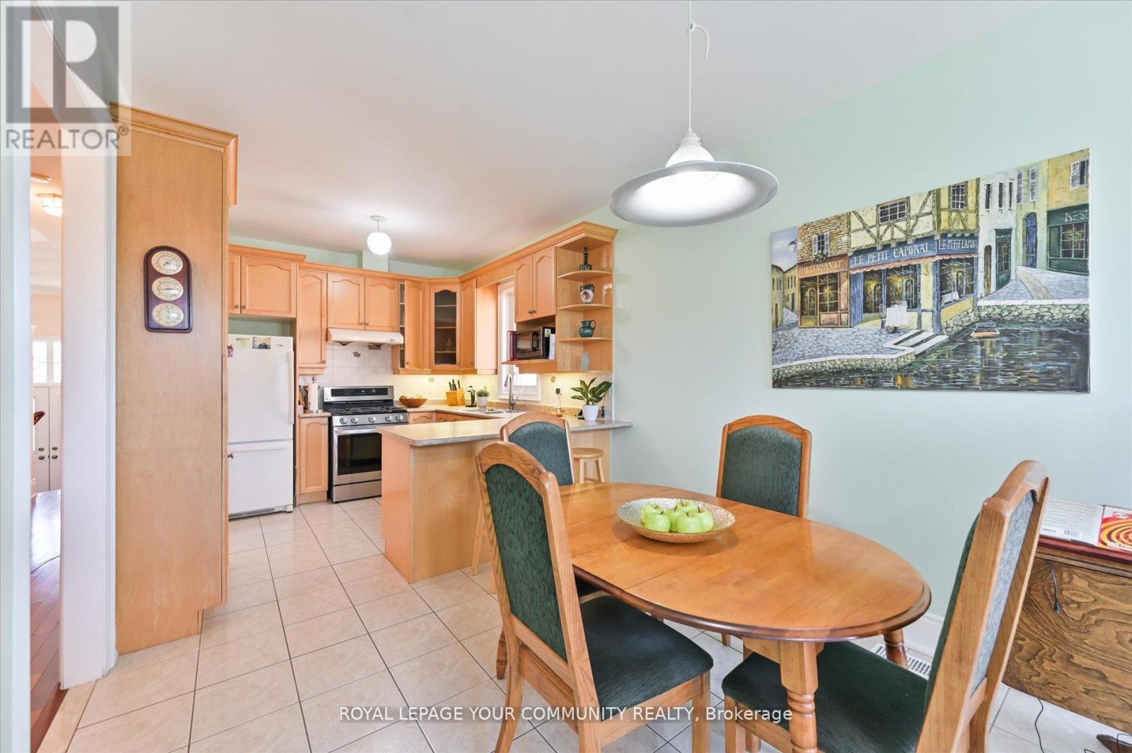 












38 BRASS DRIVE

,
Richmond Hill,




Ontario
L4E4T3

