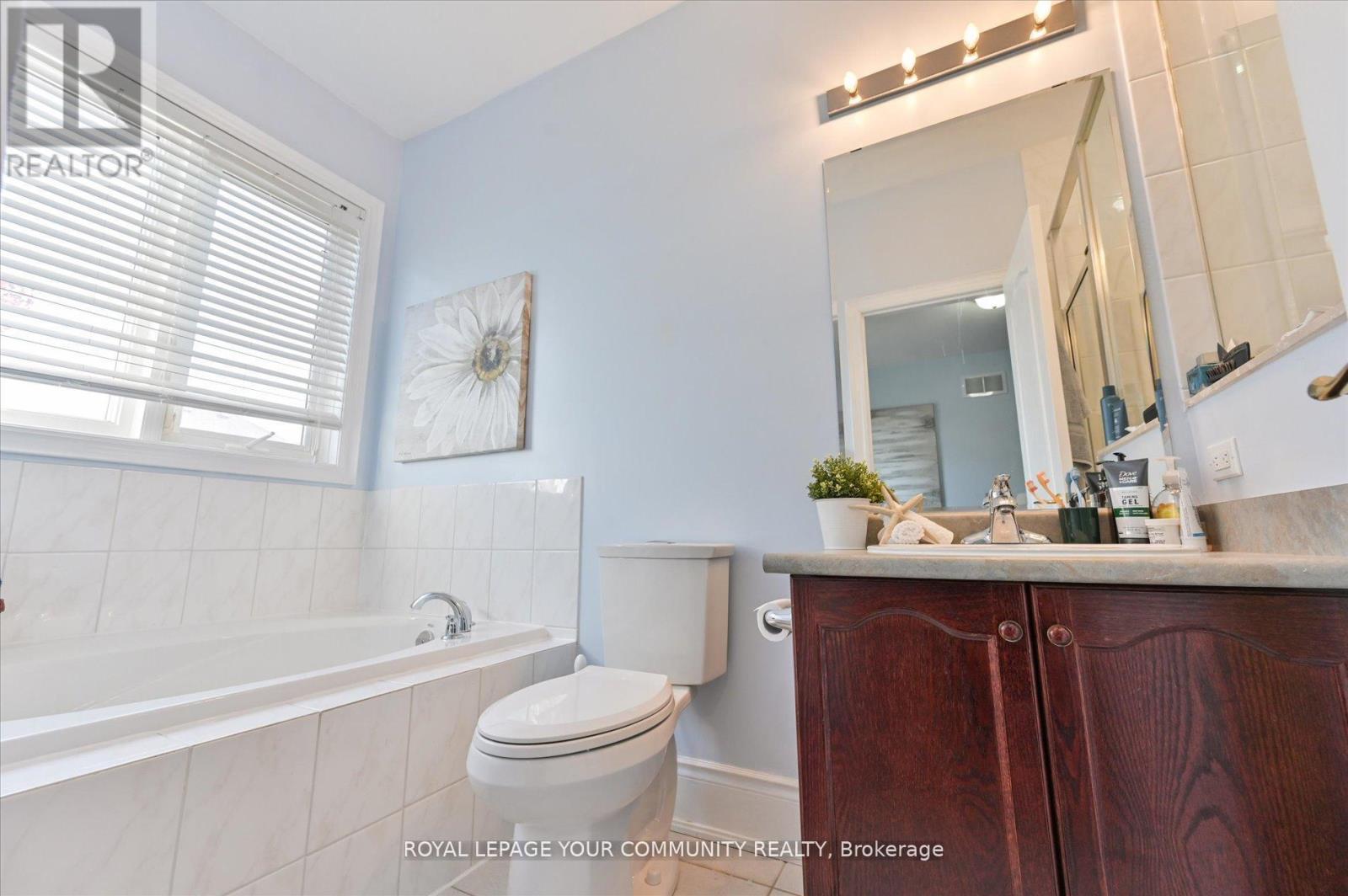 












38 BRASS DRIVE

,
Richmond Hill,




Ontario
L4E4T3

