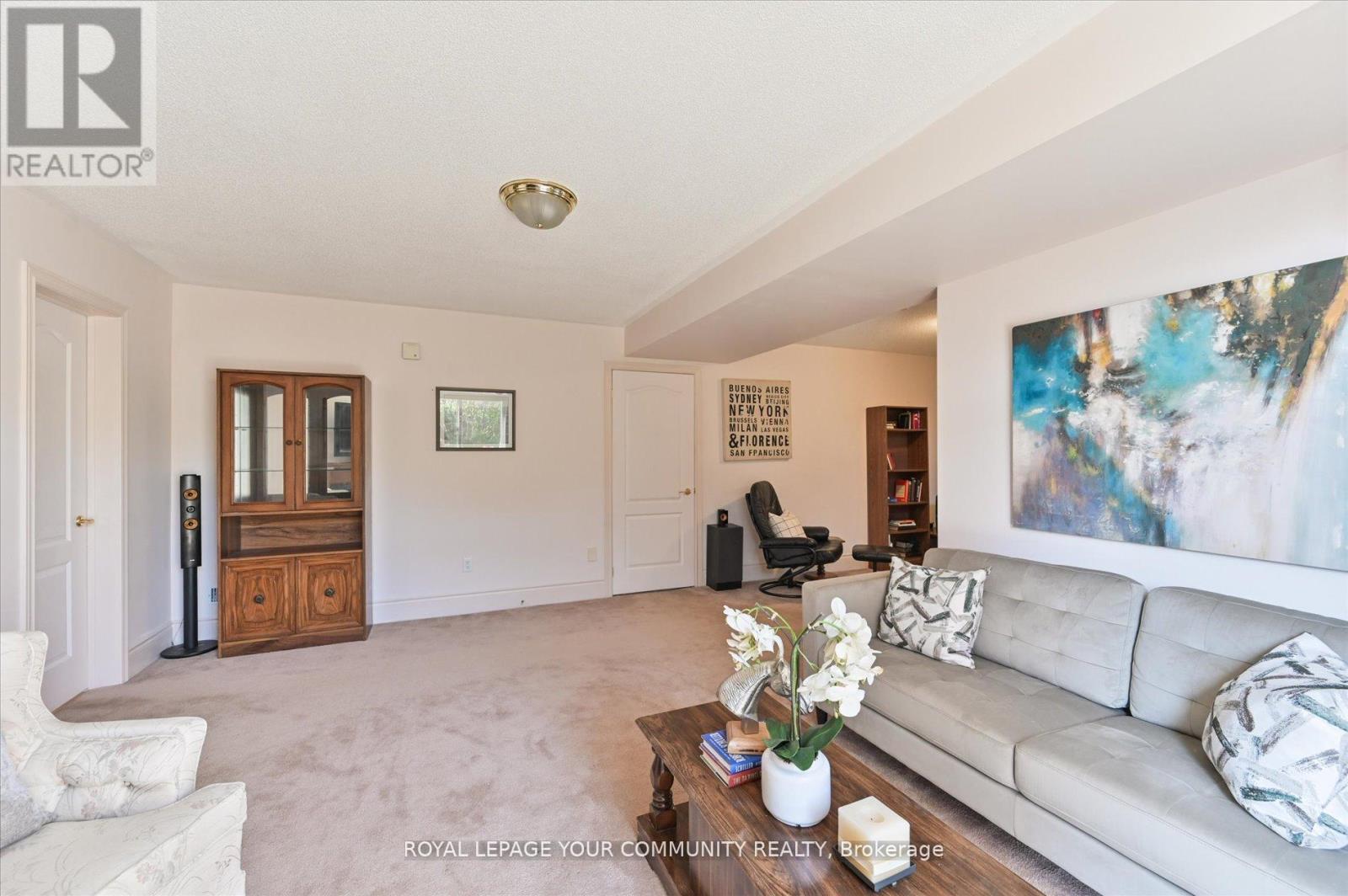 












38 BRASS DRIVE

,
Richmond Hill,




Ontario
L4E4T3

