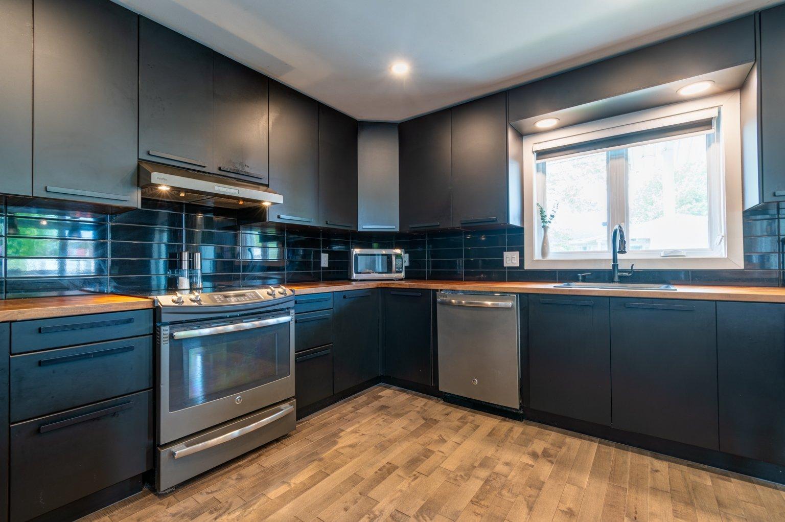 









106


Rue St-Michel

,
Yamaska,




QC
J0G1W0


