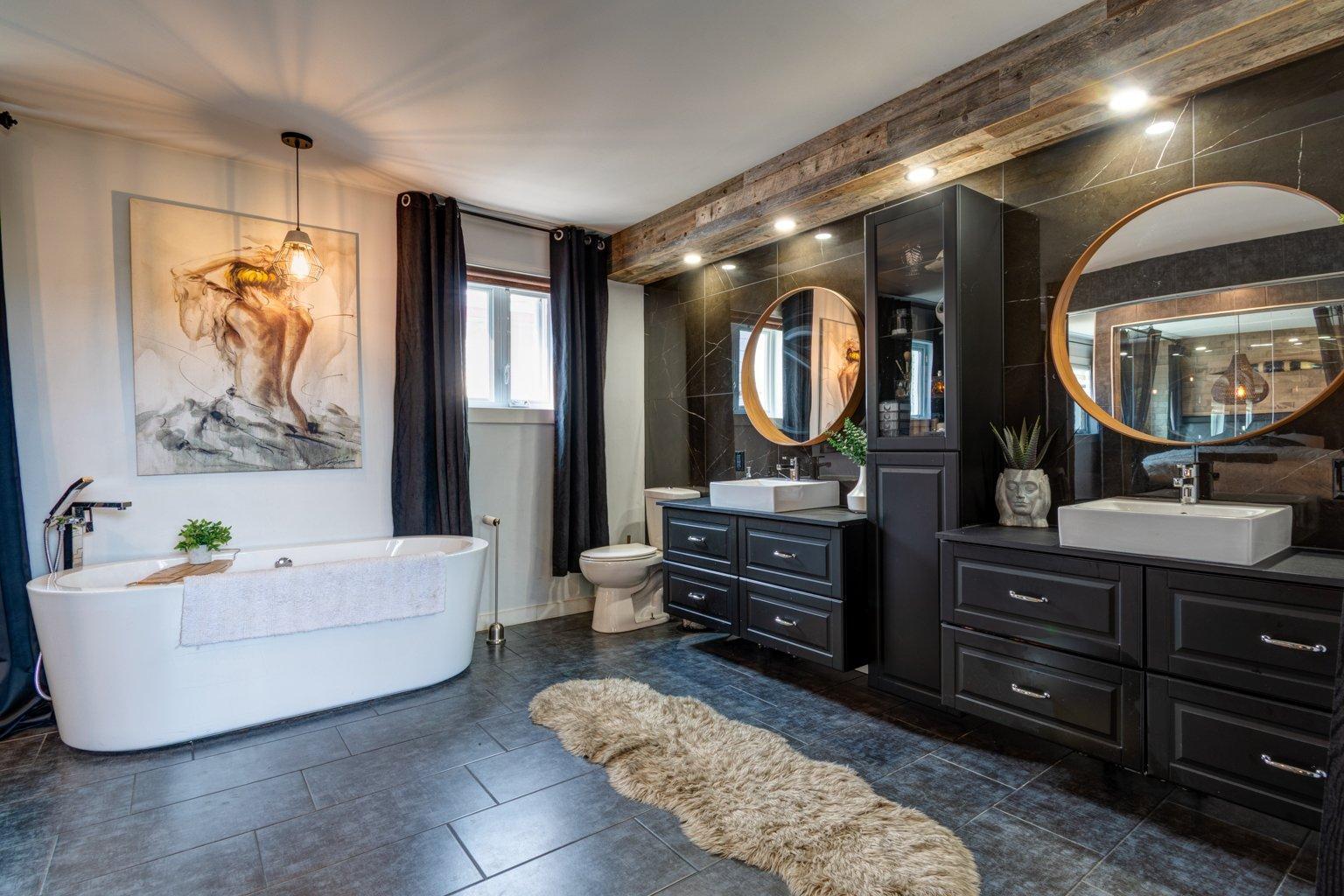 









106


Rue St-Michel

,
Yamaska,




QC
J0G1W0

