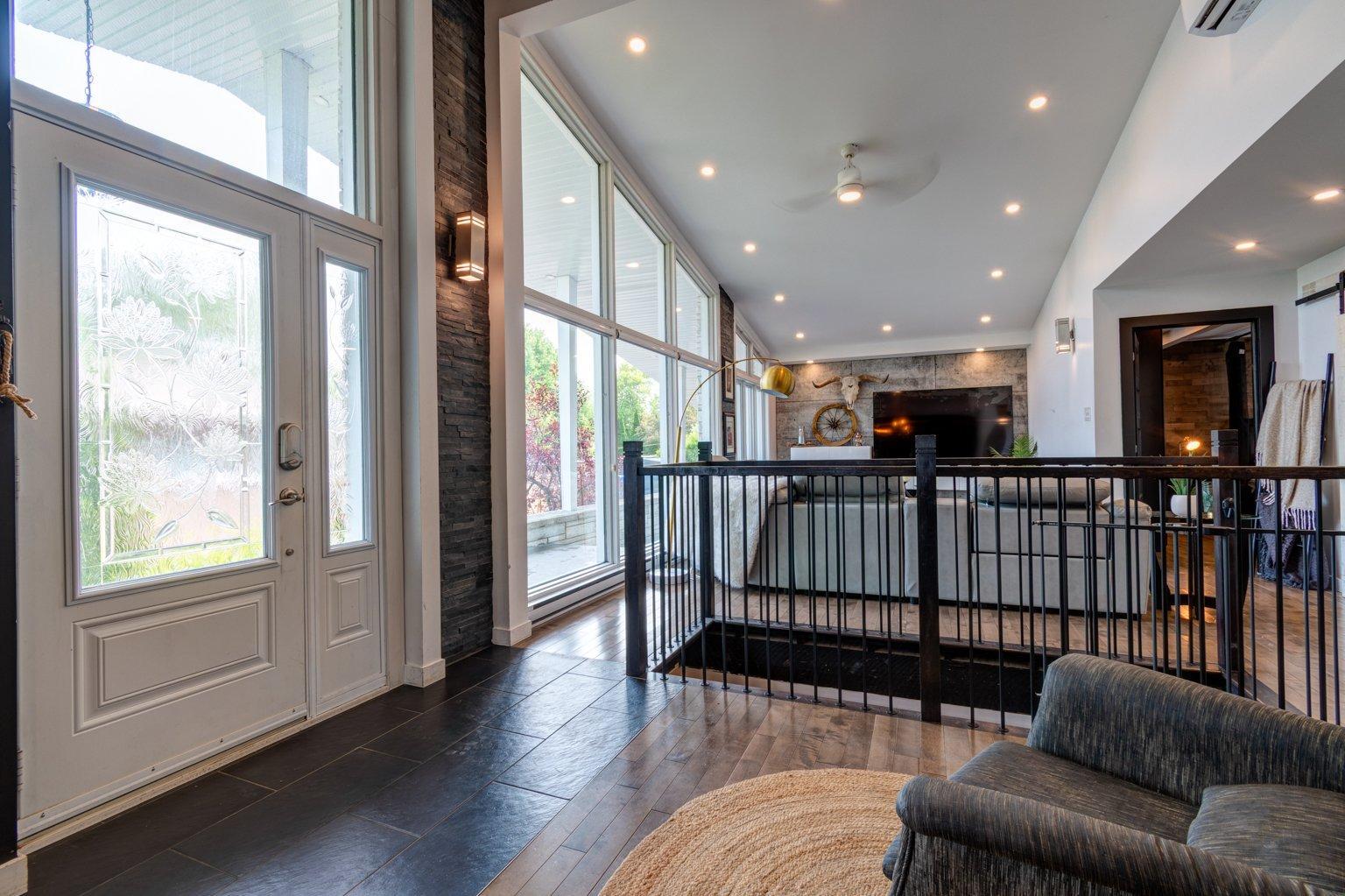 









106


Rue St-Michel

,
Yamaska,




QC
J0G1W0

