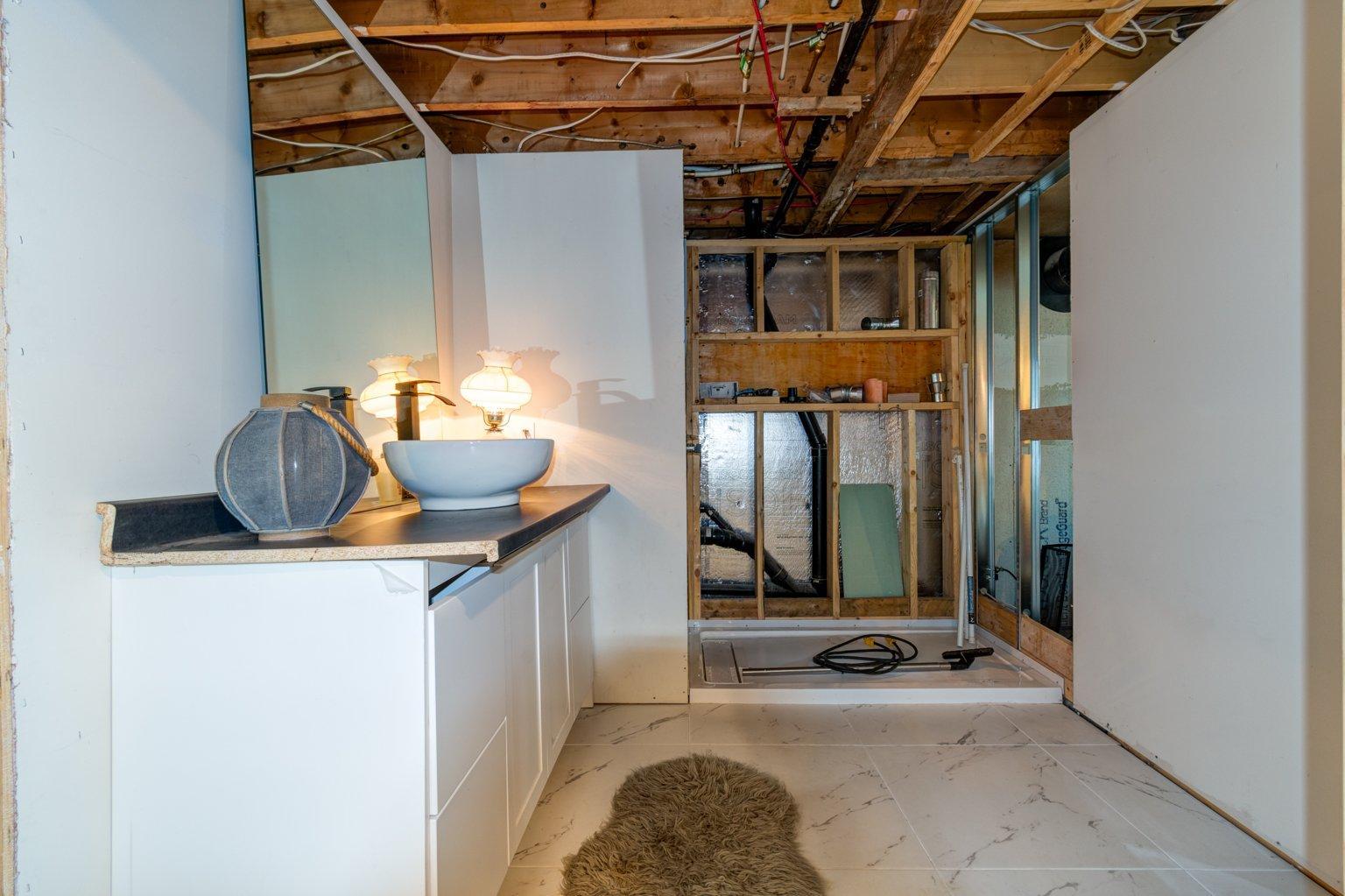 









106


Rue St-Michel

,
Yamaska,




QC
J0G1W0

