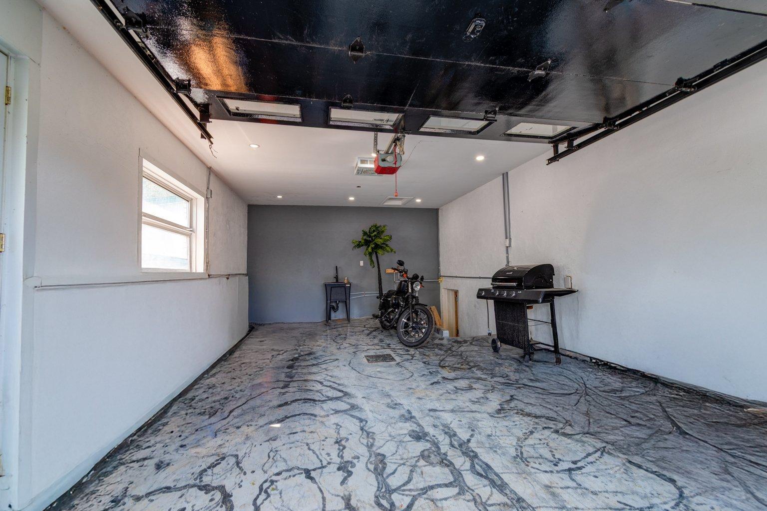 









106


Rue St-Michel

,
Yamaska,




QC
J0G1W0

