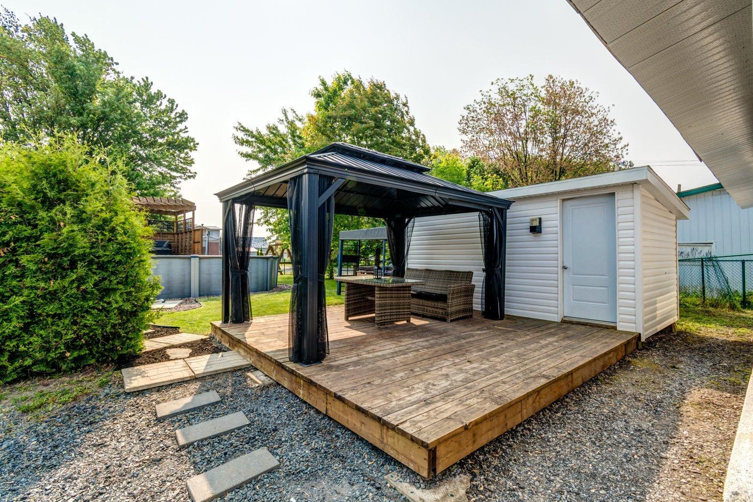 









106


Rue St-Michel

,
Yamaska,




QC
J0G1W0

