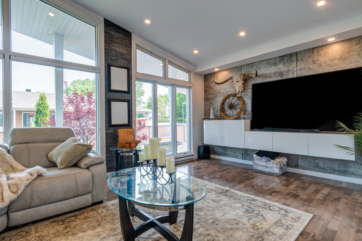 









106


Rue St-Michel

,
Yamaska,




QC
J0G1W0

