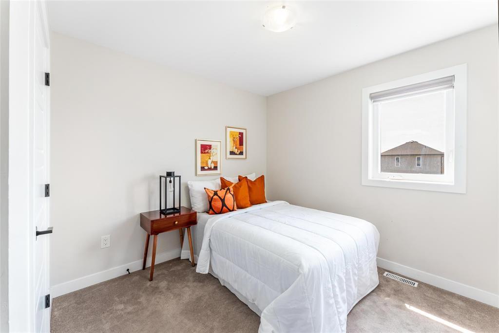 












306 Old Commonwealth Path

,
Winnipeg,




Manitoba
R2R2Z2

