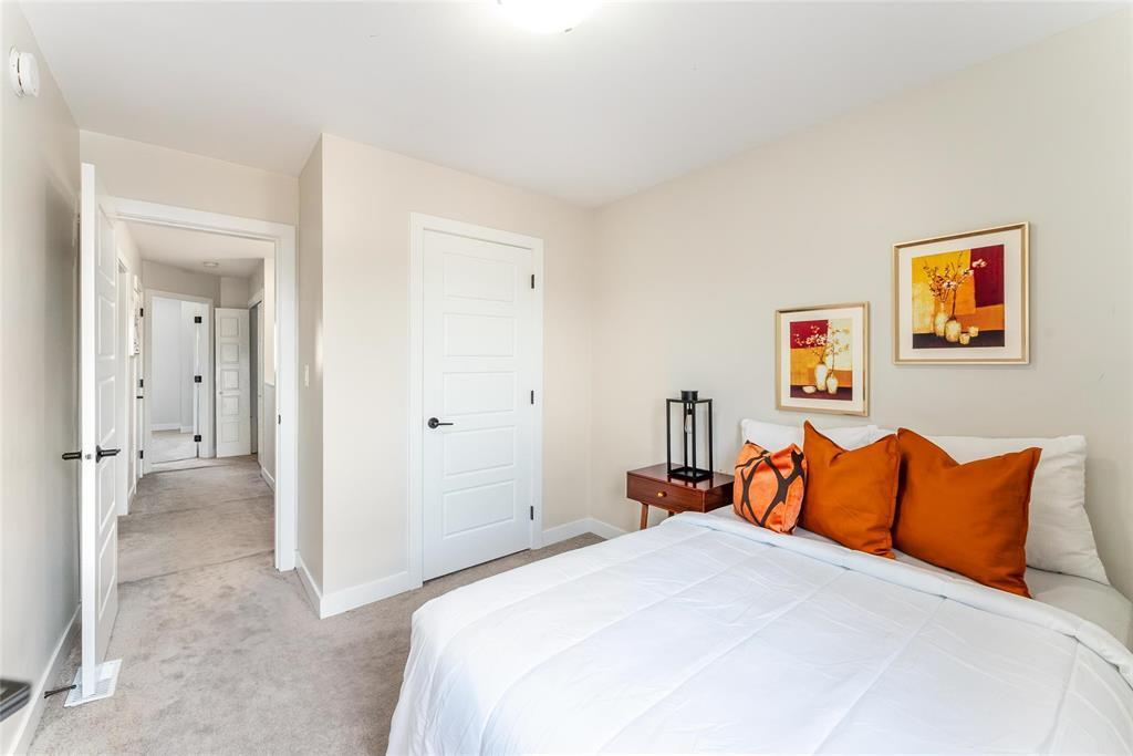 












306 Old Commonwealth Path

,
Winnipeg,




Manitoba
R2R2Z2

