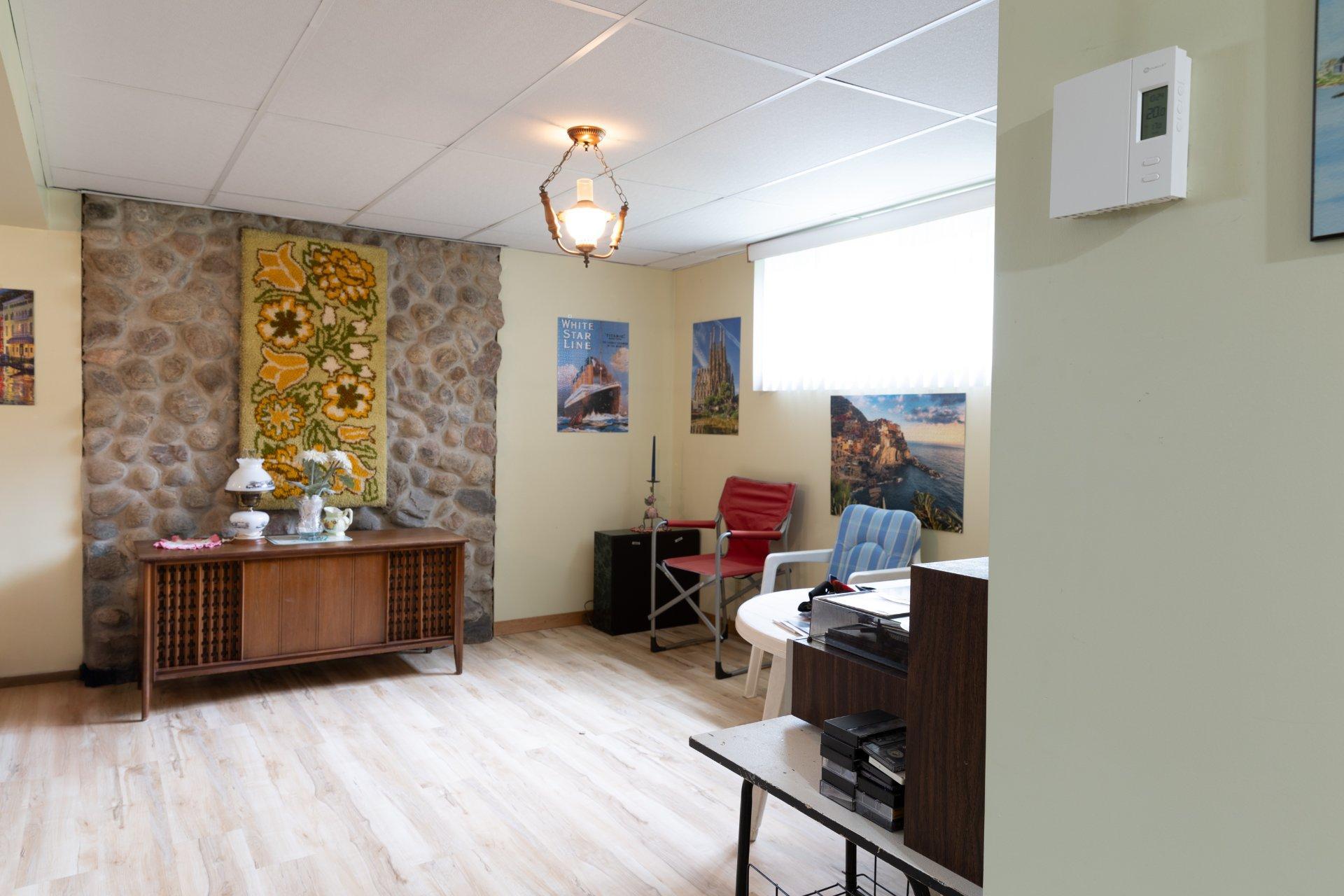 









2842


Av. de la Montagne

,
Shawinigan,




QC
G9N6K3

