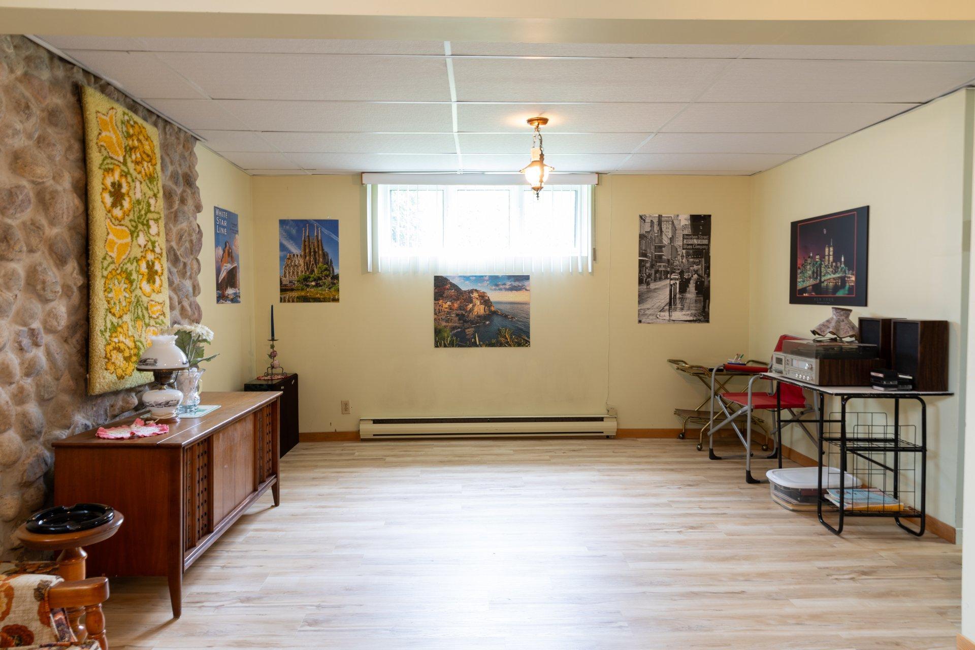 









2842


Av. de la Montagne

,
Shawinigan,




QC
G9N6K3

