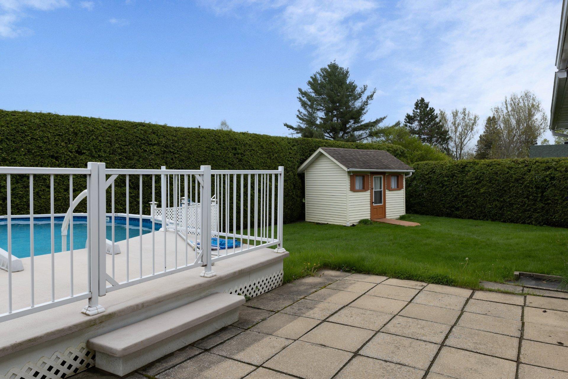 









2842


Av. de la Montagne

,
Shawinigan,




QC
G9N6K3

