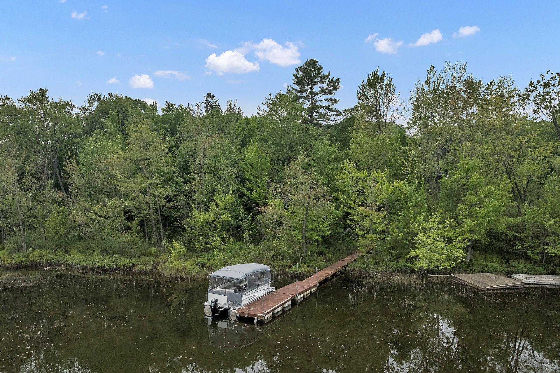 









52


Ch. Watson

,
Val-des-Monts,




QC
J8N5A9

