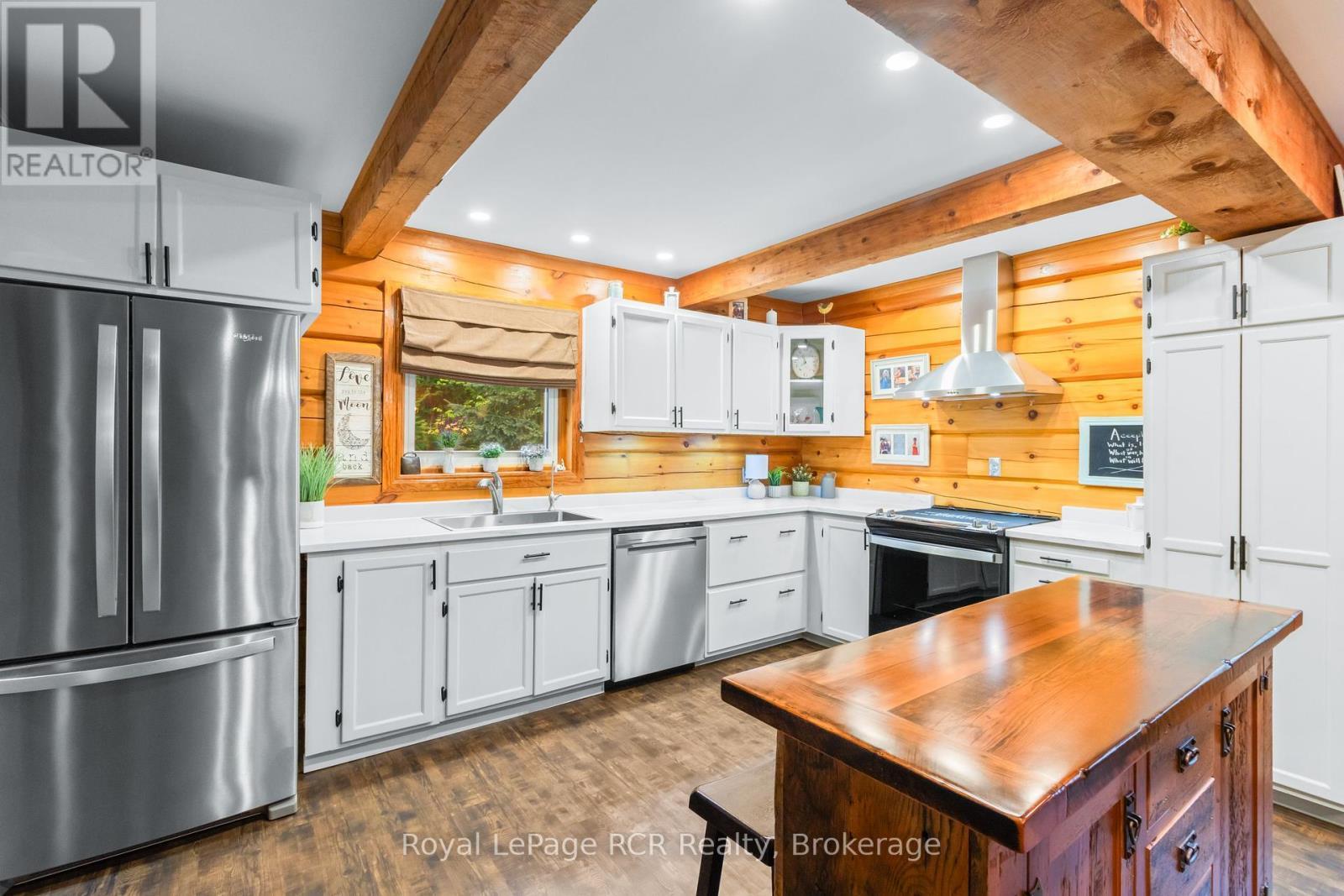 












625 MALLORY BEACH ROAD

,
South Bruce Peninsula,




Ontario
N0H2T0

