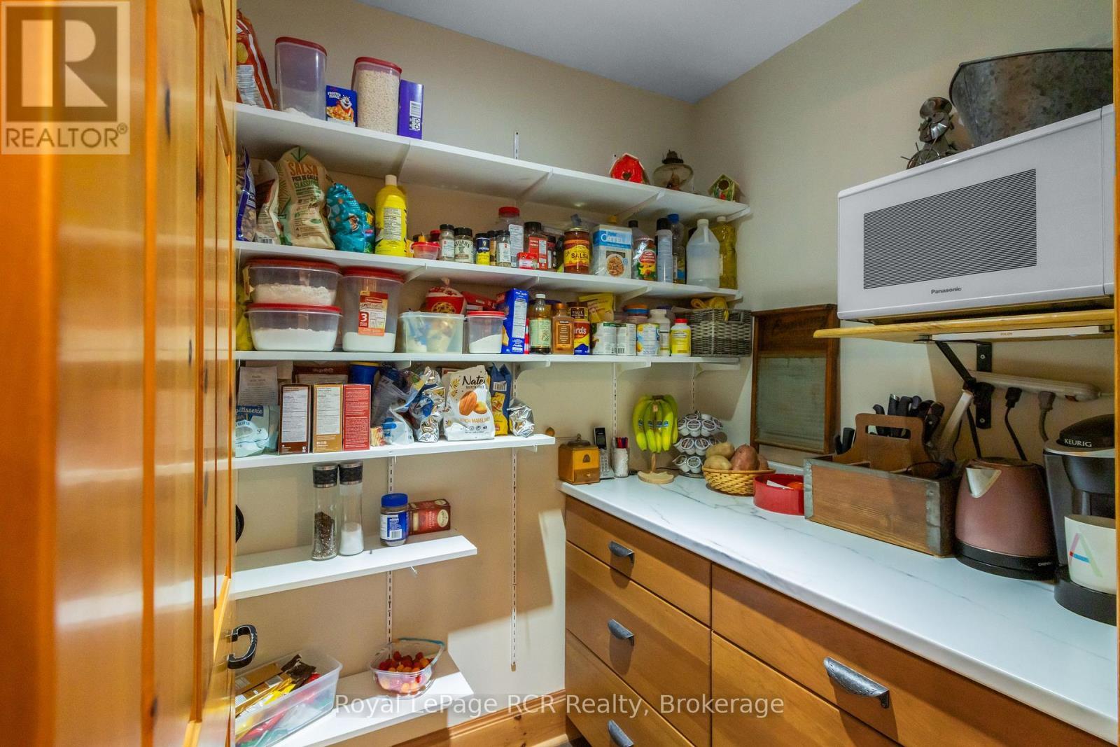 












625 MALLORY BEACH ROAD

,
South Bruce Peninsula,




Ontario
N0H2T0

