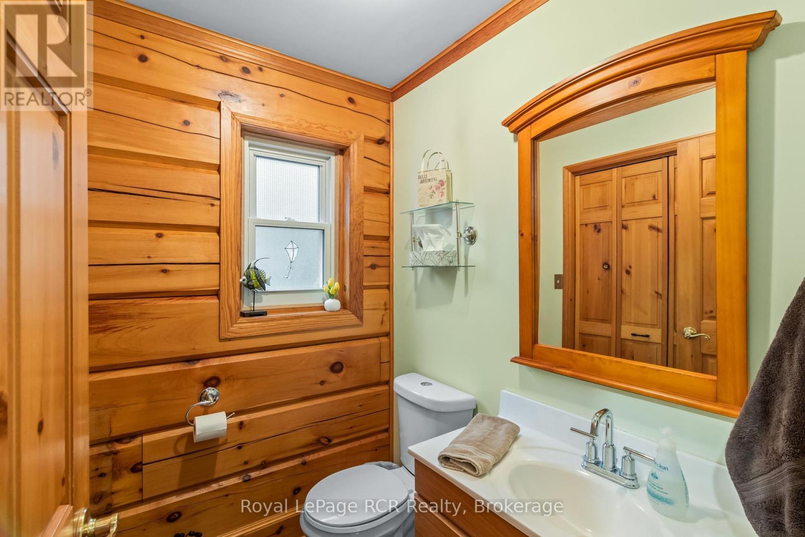 












625 MALLORY BEACH ROAD

,
South Bruce Peninsula,




Ontario
N0H2T0

