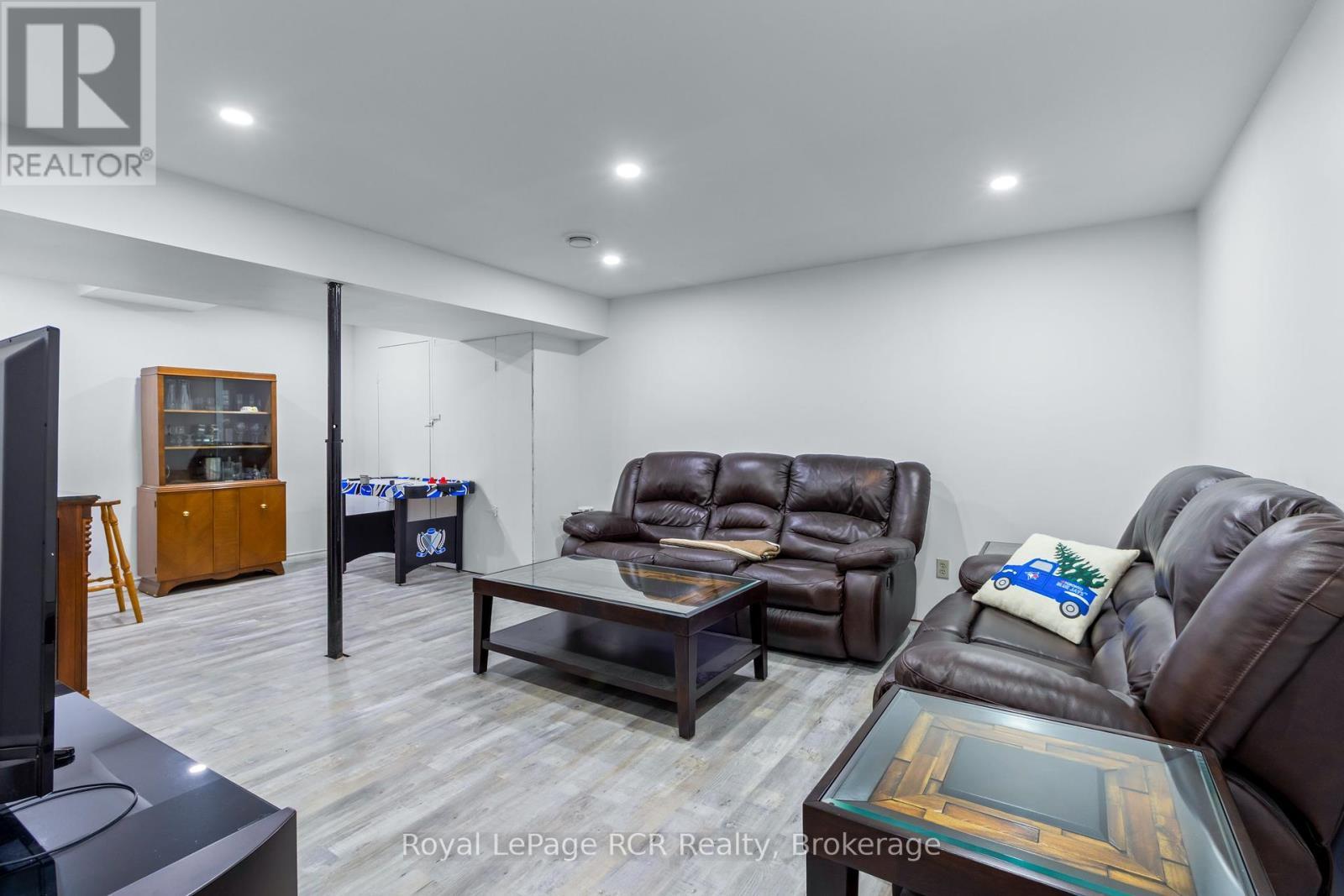 












625 MALLORY BEACH ROAD

,
South Bruce Peninsula,




Ontario
N0H2T0

